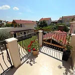 Vila Dobrila Sukošan