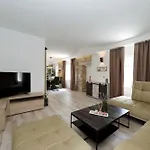 Dobrila * Sukošan
