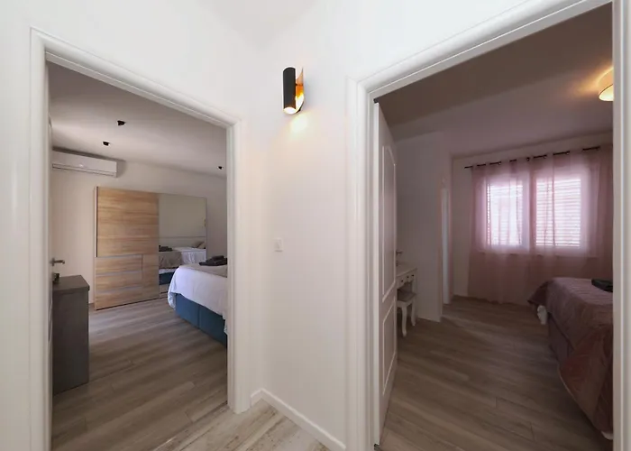 Dobrila Vila Sukosan