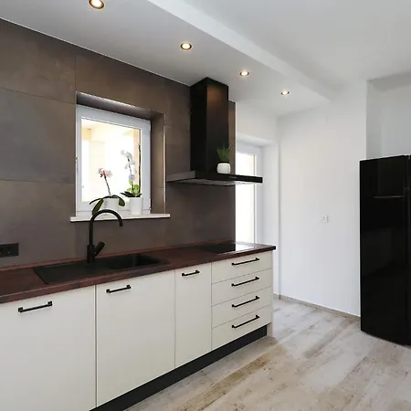 Villa Dobrila Sukošan