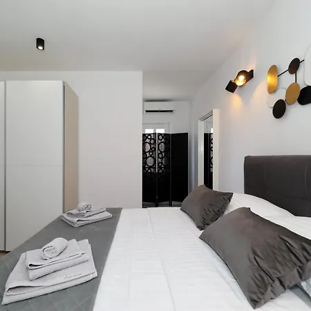 Villa Dobrila Sukošan