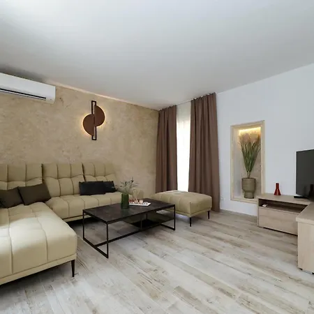 Dobrila Villa *